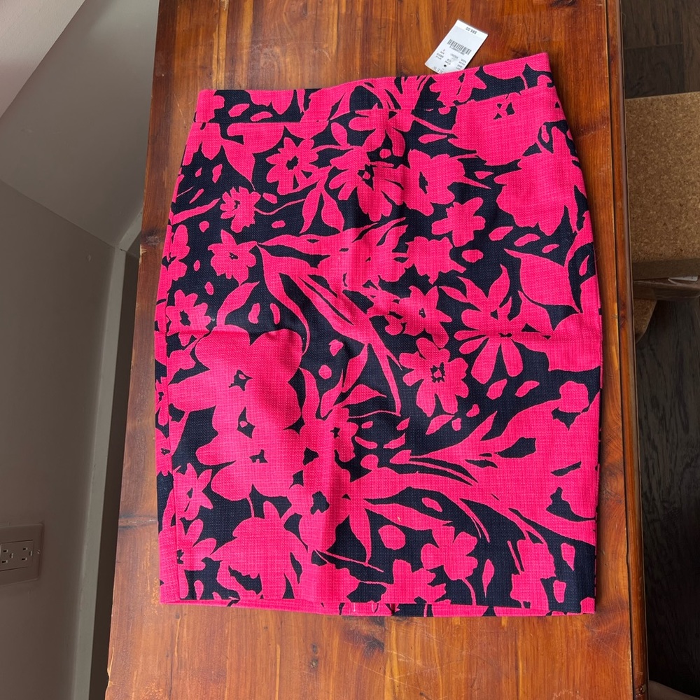J Crew BNWT patterned skirt size 2